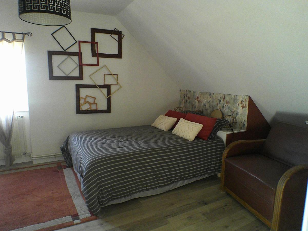 Le Clocooning Chambres D'Hotes Chez L'Habitant Billy  Exterior foto